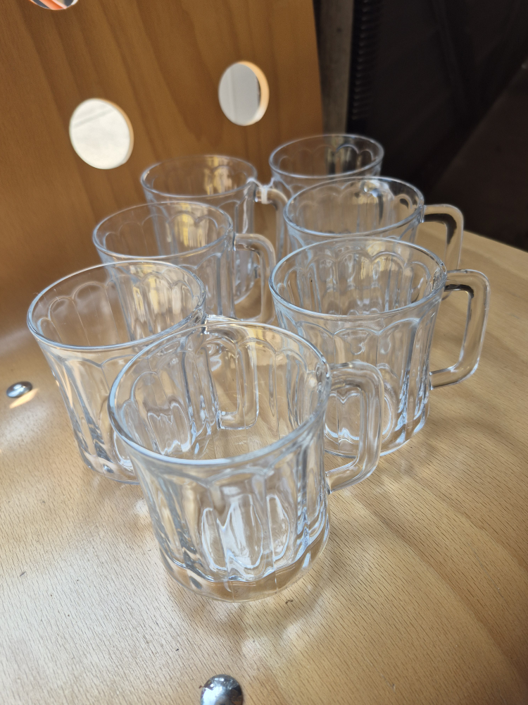 Set of 7 Clear Glass Mugs, new