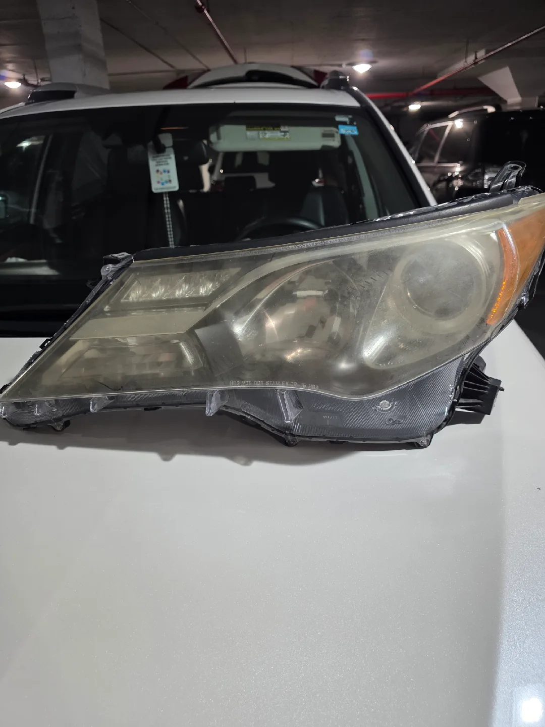 Toyota Rav4 Headlight Assembly image indicator(5)