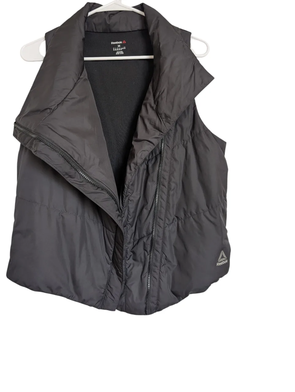 Reebok Puffer Vest - Size M image indicator(2)
