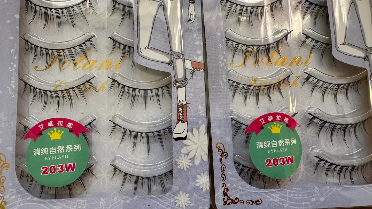 All for $10! Brand new natural lashes image indicator(3)