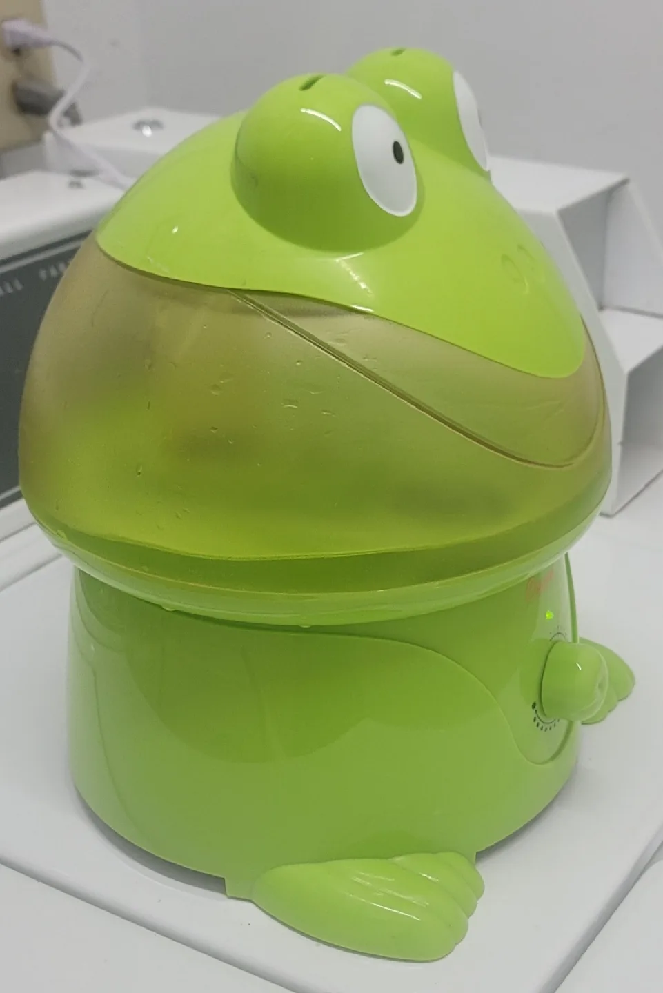 Crane Adorable Frog Humidifier image indicator(2)
