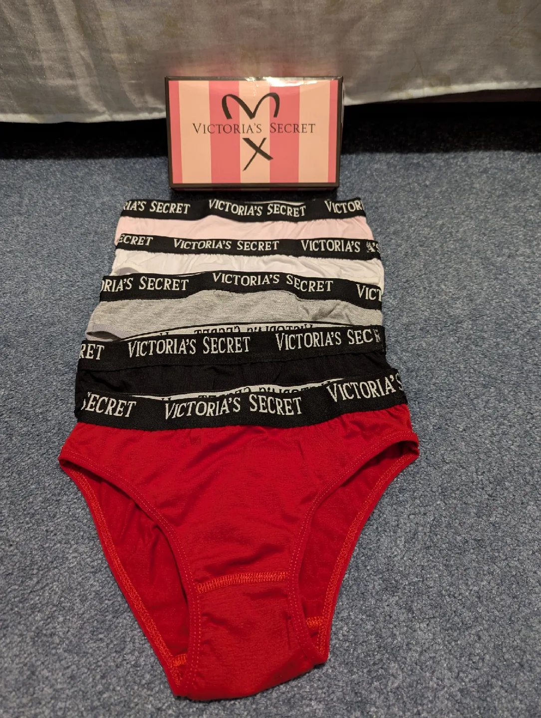 Victoria's Secret Panties - Assorted Colours thumbnail