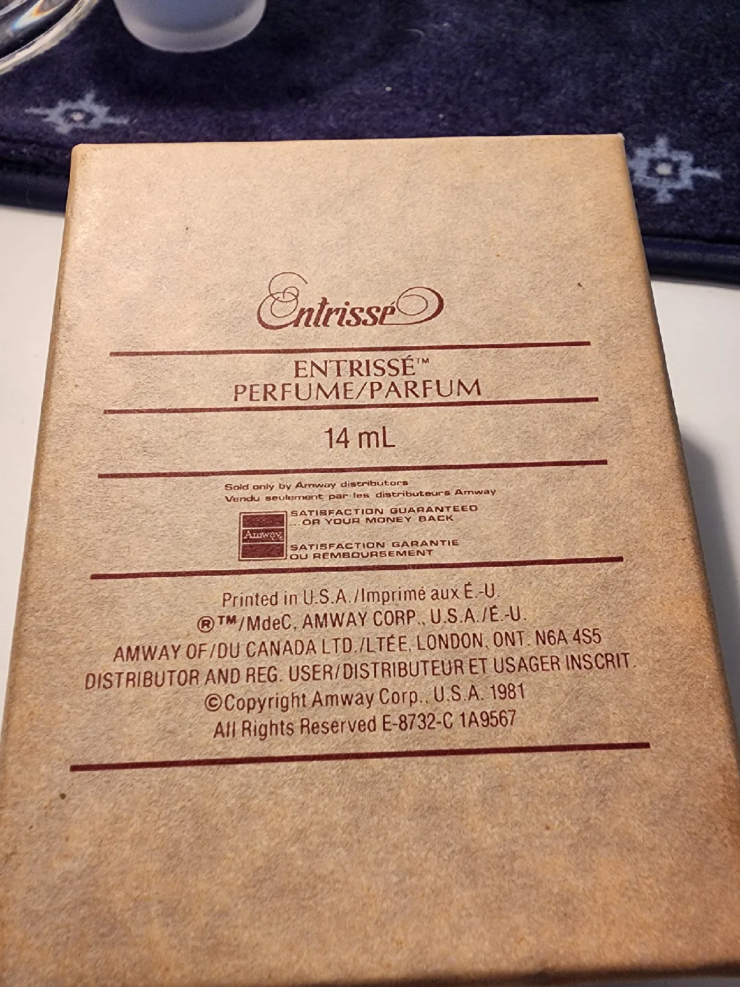 Vintage Amway Entrisse Perfume image indicator(3)