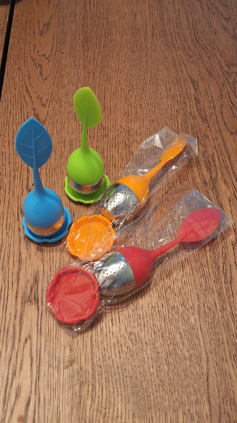 Tea Infusers - Leaf Design (New) thumbnail