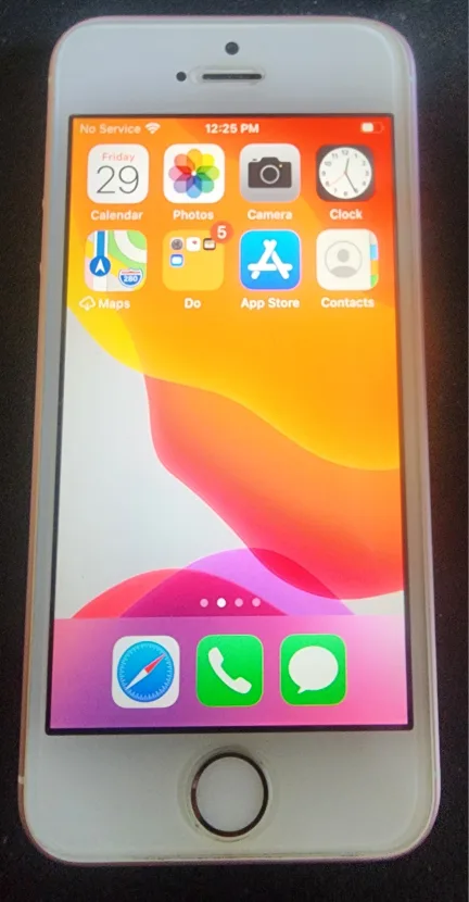 Apple iPhone SE Rose Gold 16gb(no charger available) image indicator(4)