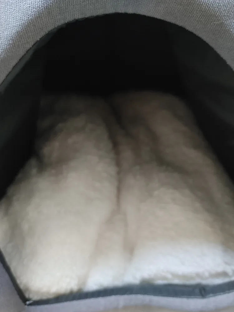 BRAND NEW COSOC PET CAT HOUSE WASHABLE. image indicator(2)