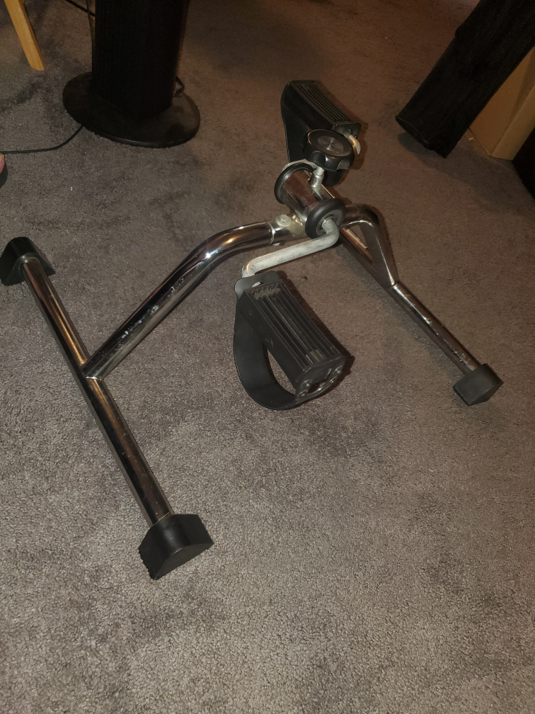 Portable Under Desk Bike Pedal Exerciser - photo 2