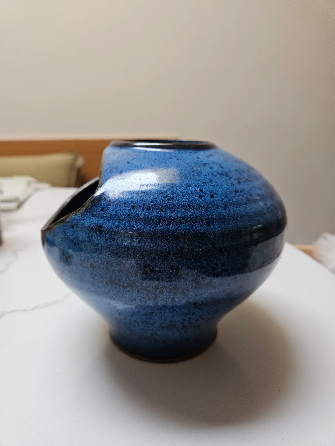 Blue Ceramic Vase image indicator(5)