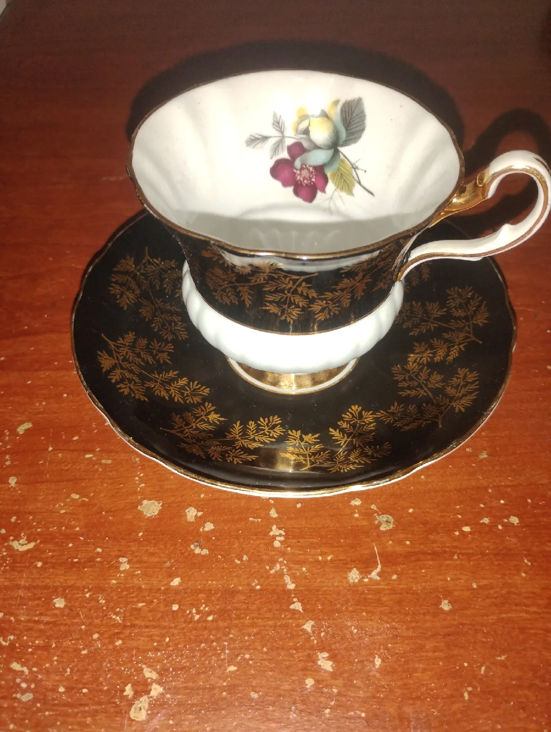 Windsor Bone China Tea Cup and Saucer Set thumbnail