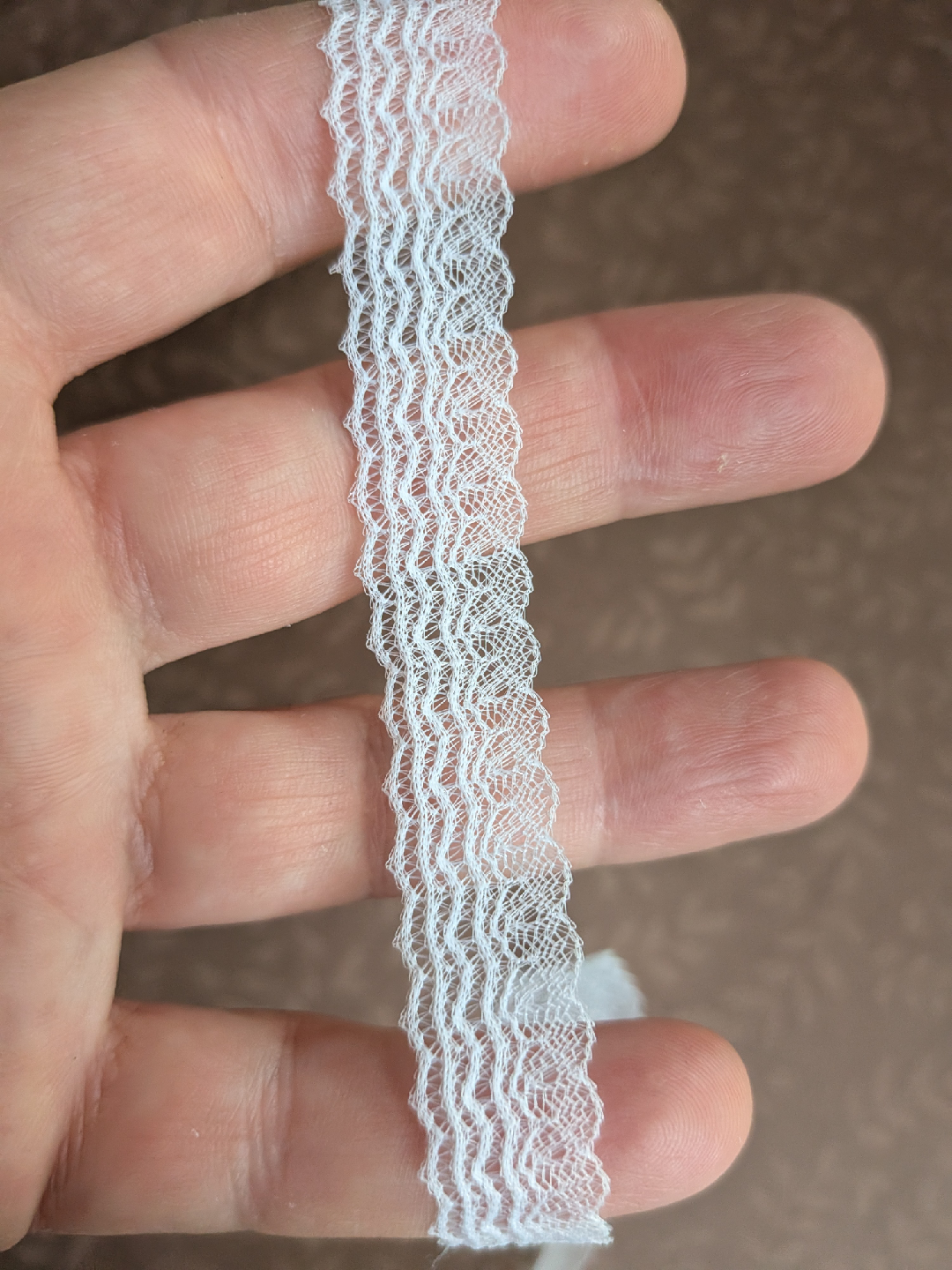 TEN YARDS vtg delicate, sheer, narrow white Lace Trim - photo 5