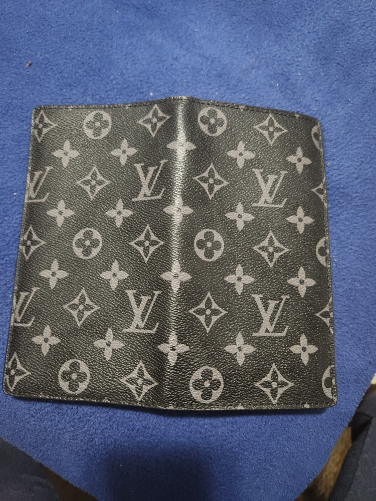 Louis Vuitton Wallet - photo 2