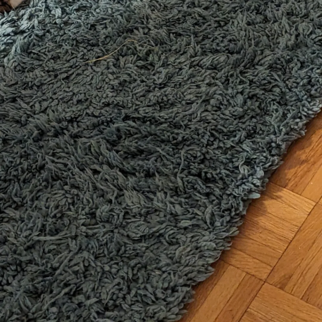 Blue Shaggy Rug thumbnail
