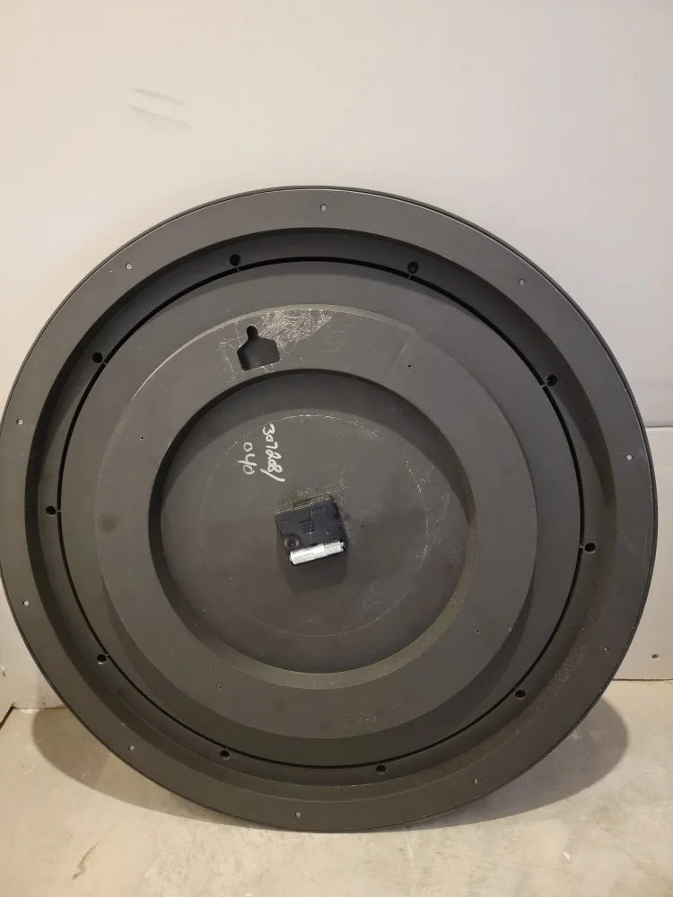 Large Decorative Wall Clock - 23 Inches image indicator(2)