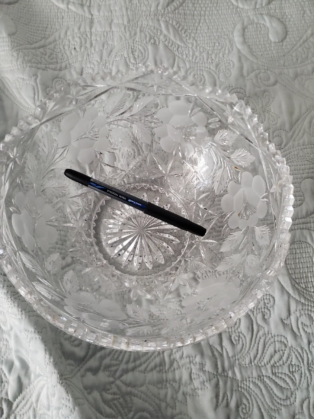 Vintage Crystal Bowl image indicator(2)