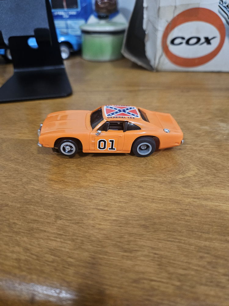 Vintage 1981 Ideal Toy Corp General Lee Car - photo 3