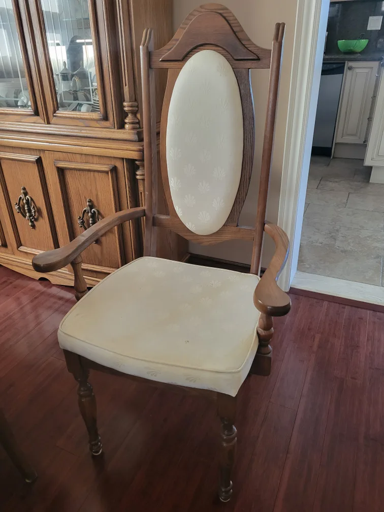 Dining Room Set - Table, 6 Chairs, Hutch image indicator(4)