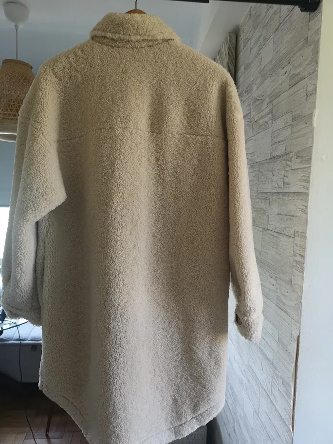 Stradivarius Sherpa Jacket - Size S image indicator(3)