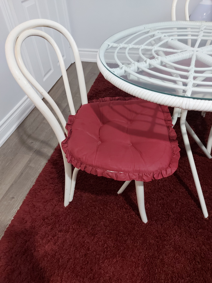White Rattan Table and Chair Set-Move Out Sale - photo 3