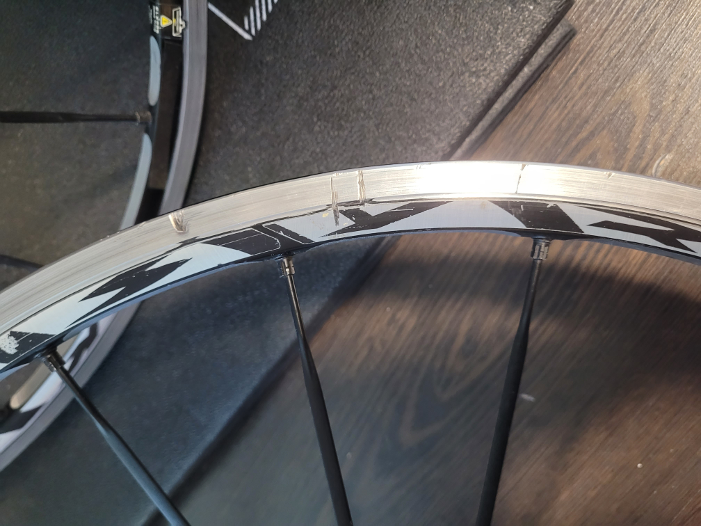 700c Mavic Ksyrium Rim Wheelset - photo 4