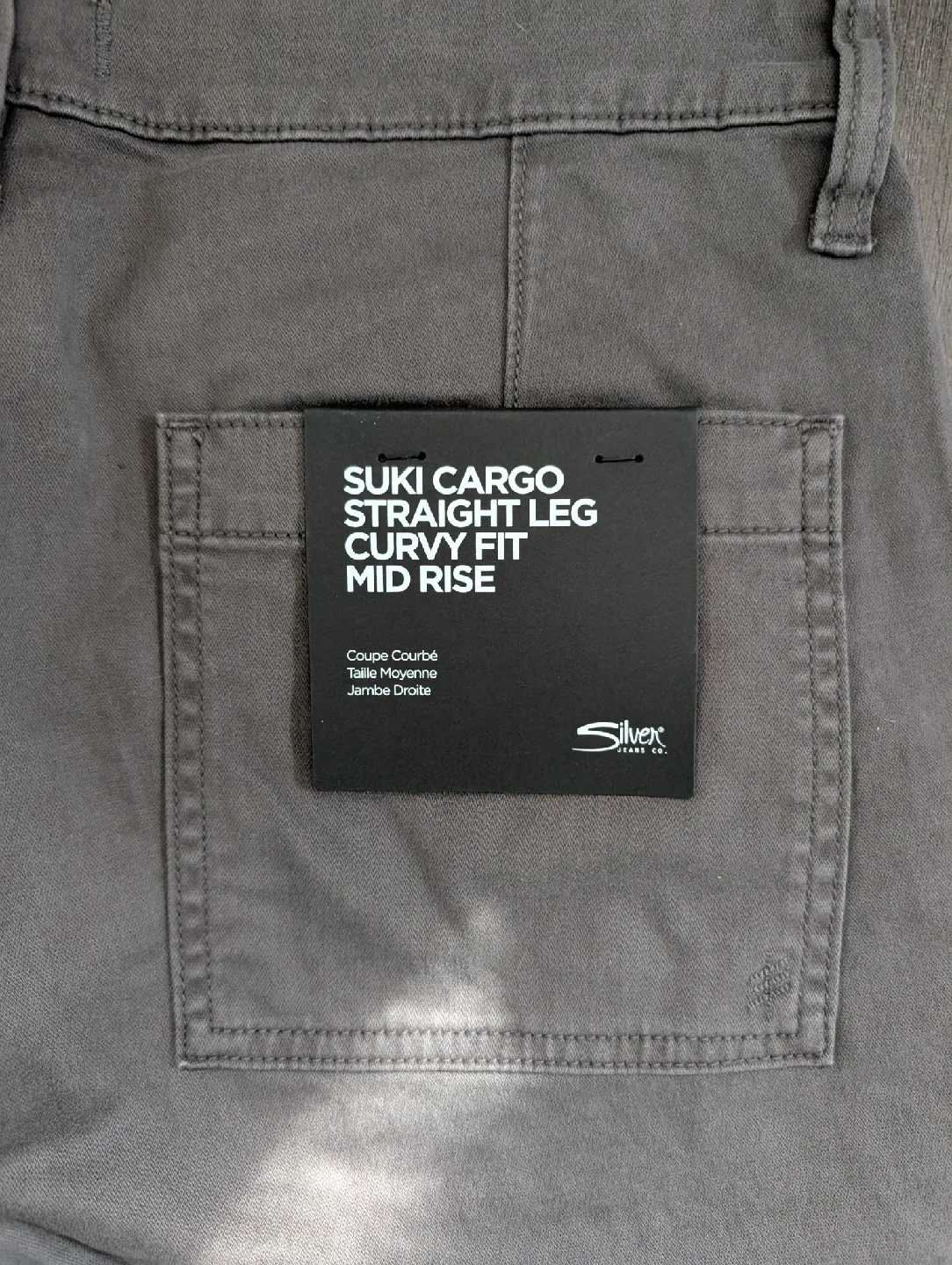 New Silver Jeans Co. Suki Cargo Straight Leg - 28/29 image indicator(5)