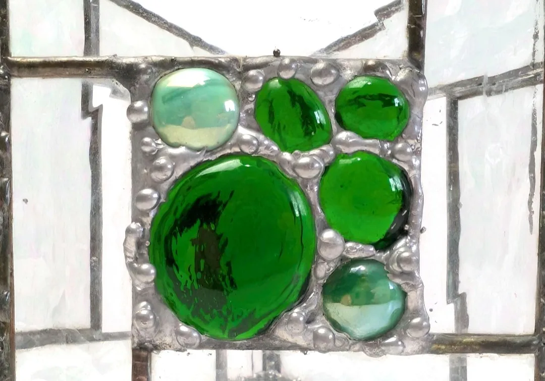 Retro Stained Glass Tealight Holder image indicator(3)