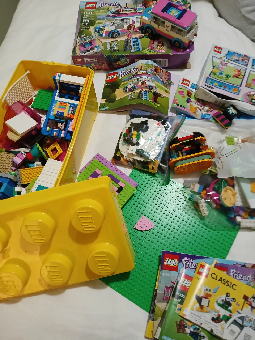 Lego Friends Sets - 41333, 41451, 41330, Classic 10696 image indicator(2)