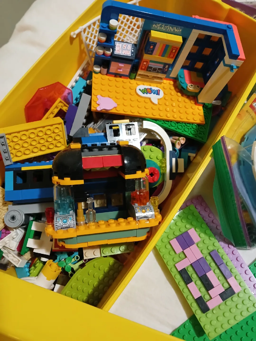 Lego Friends Sets - 41333, 41451, 41330, Classic 10696 image indicator(8)