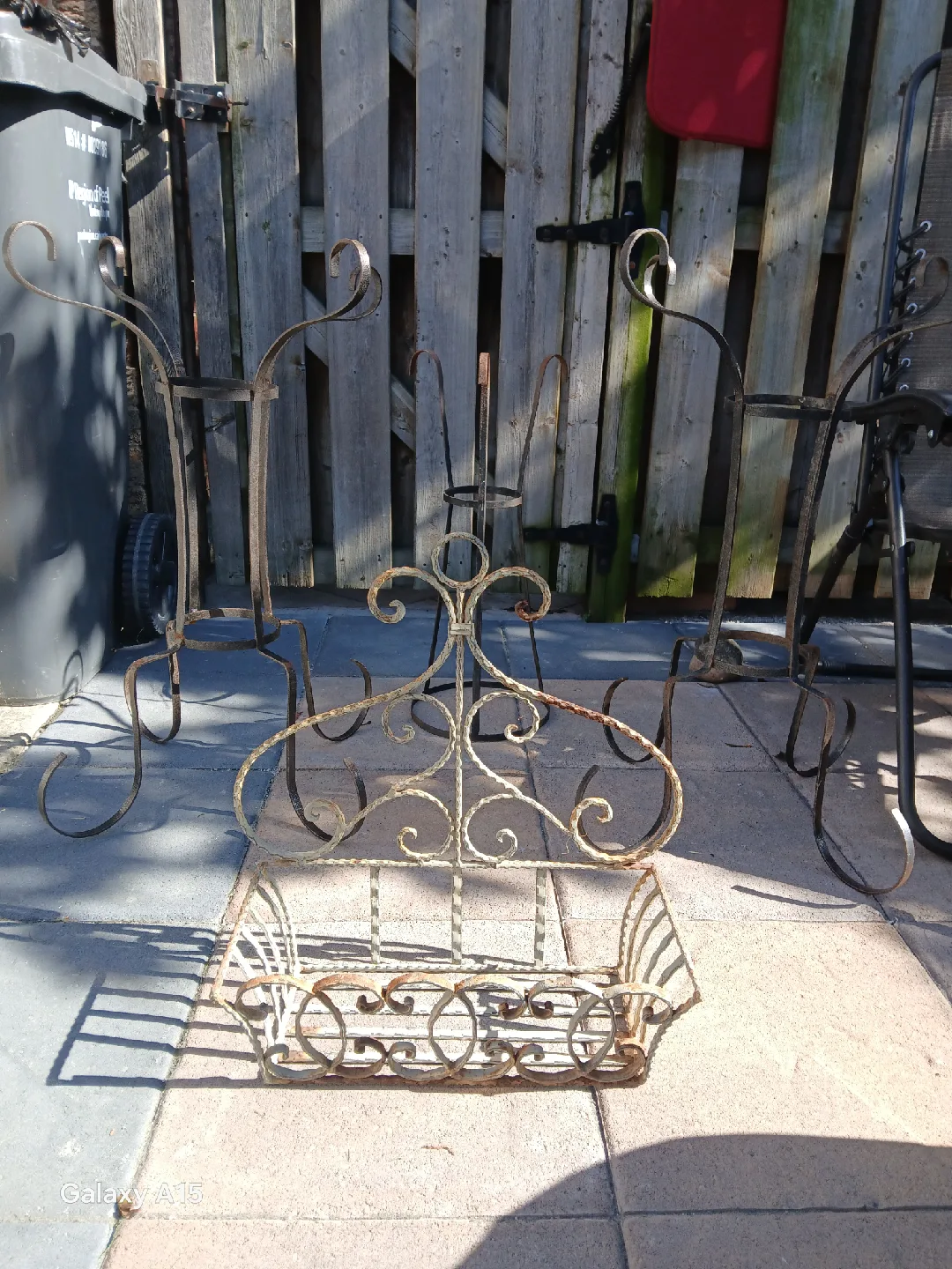 Wrought Iron Plant Stand image indicator(4)