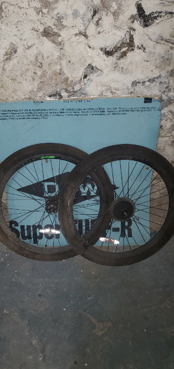 Pair of Used Bicycle Wheels 26in