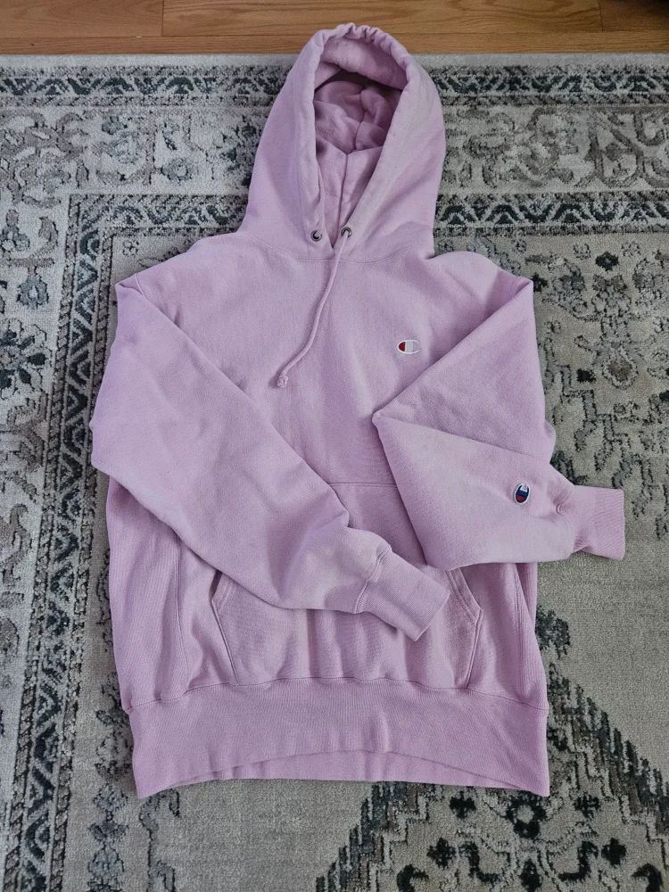 Champion Reverse Weave Hoodie - Size Medium image indicator(2)