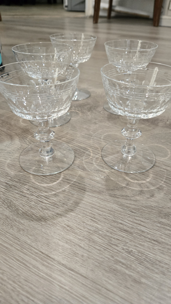 Set of 5 Vintage Etched Crystal Cocktail/Champagne Glasses - photo 2