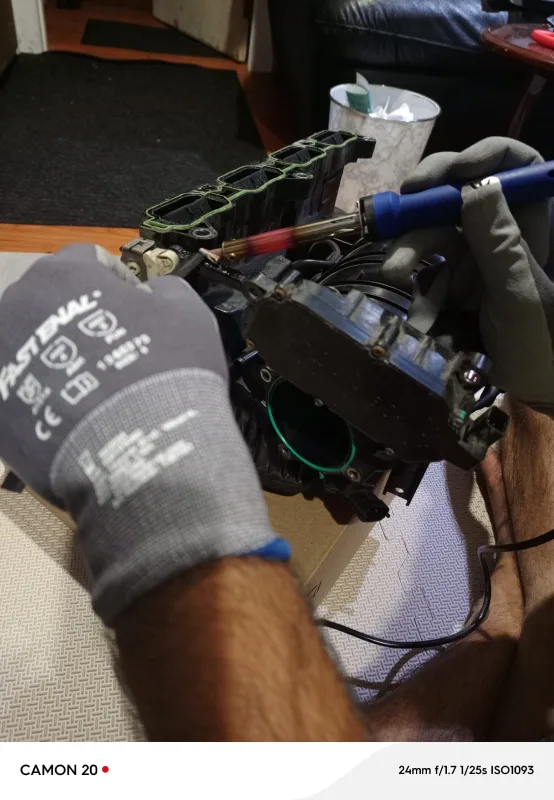 broken plastic  weld repair image indicator(3)