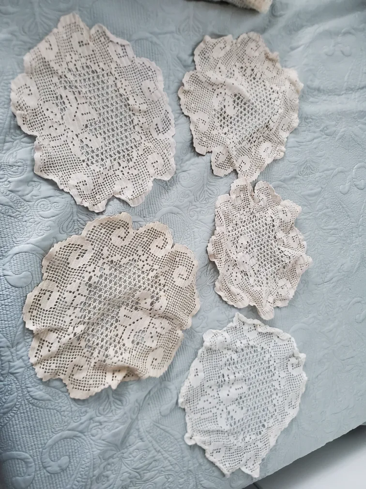 Handmade Crochet Doilies image indicator(4)