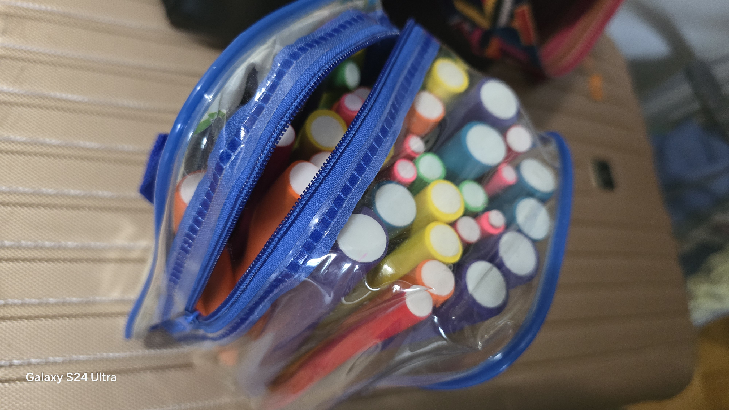 Hair Curlers in Blue Zippered Bag