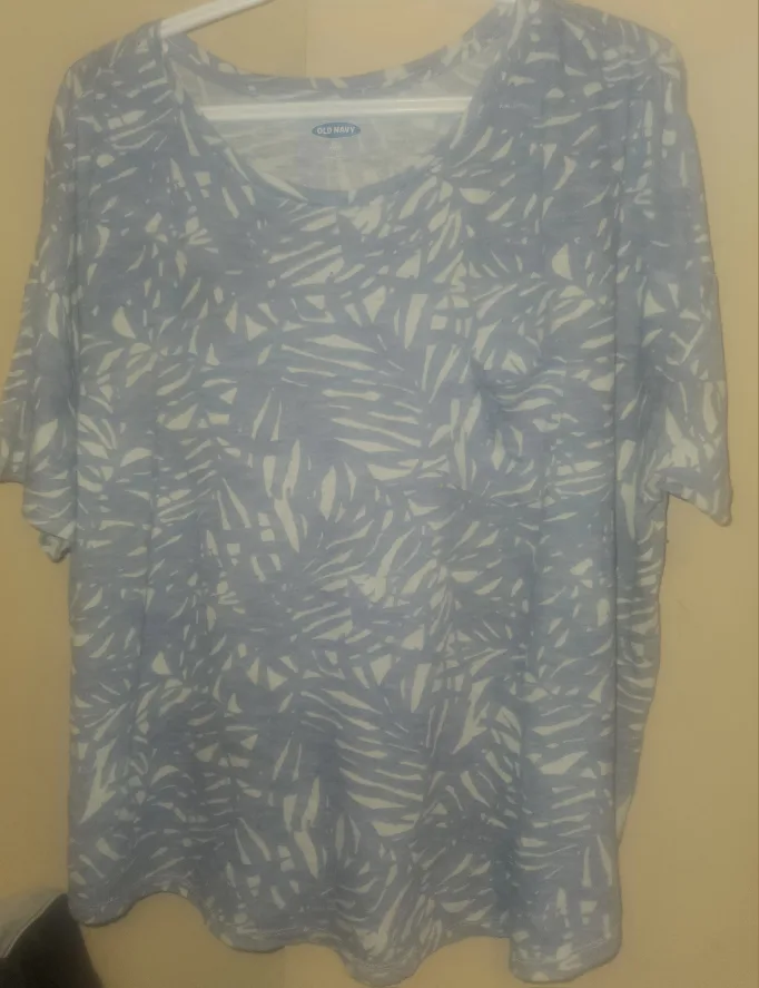 Old Navy XXL T-Shirt thumbnail