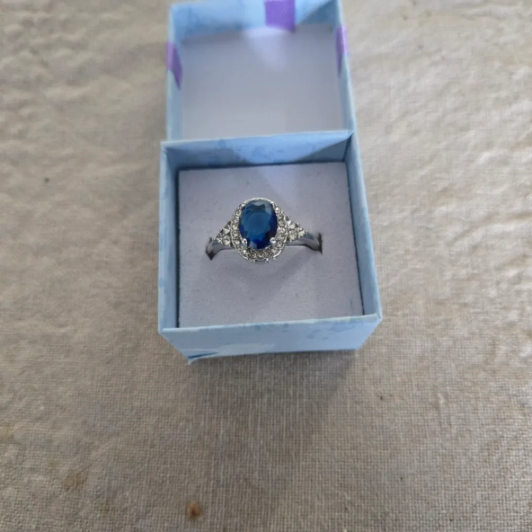 Blue Stone Ring image indicator(2)