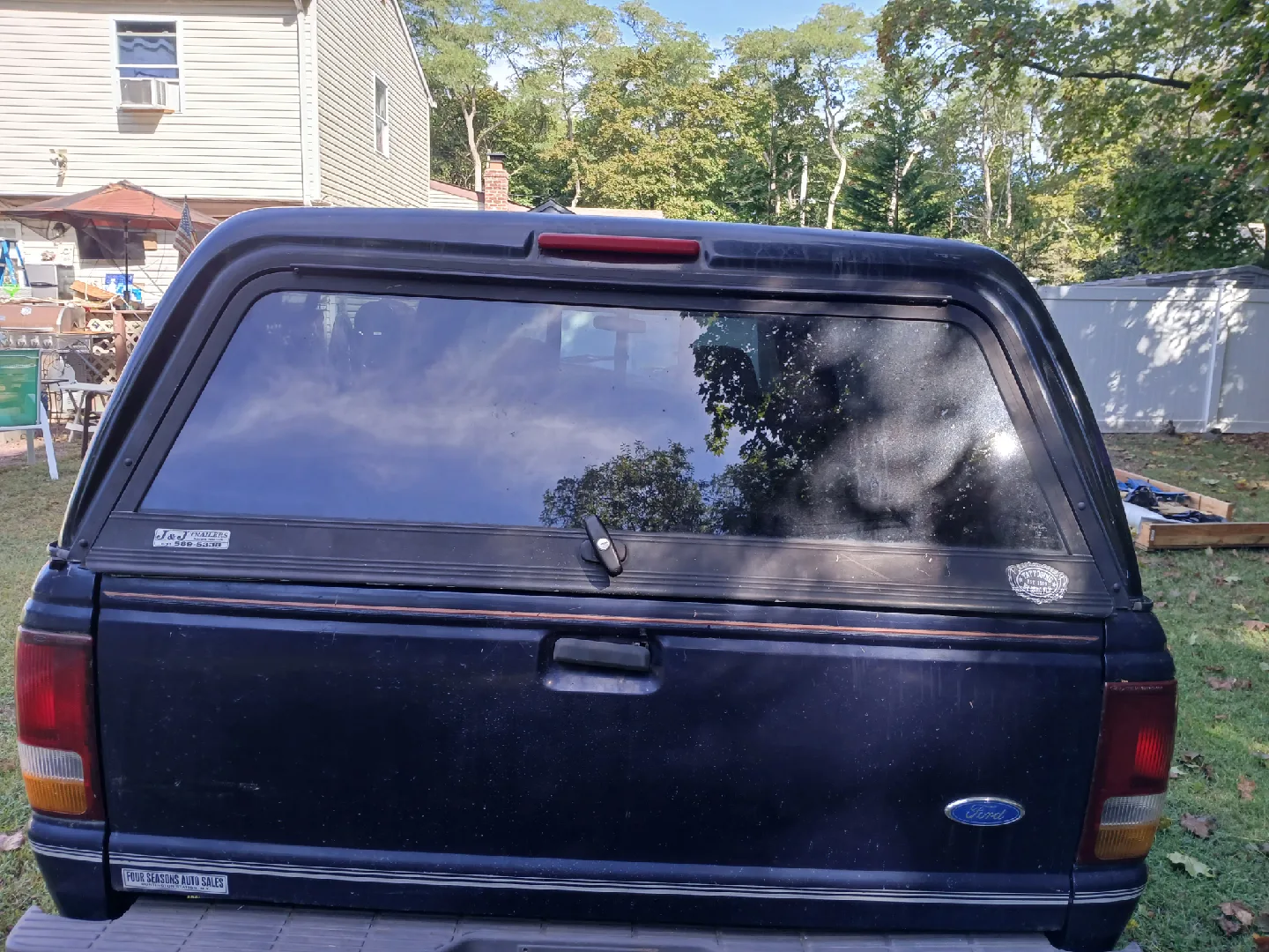 ARE Truck Cap for Ford Ranger image indicator(2)