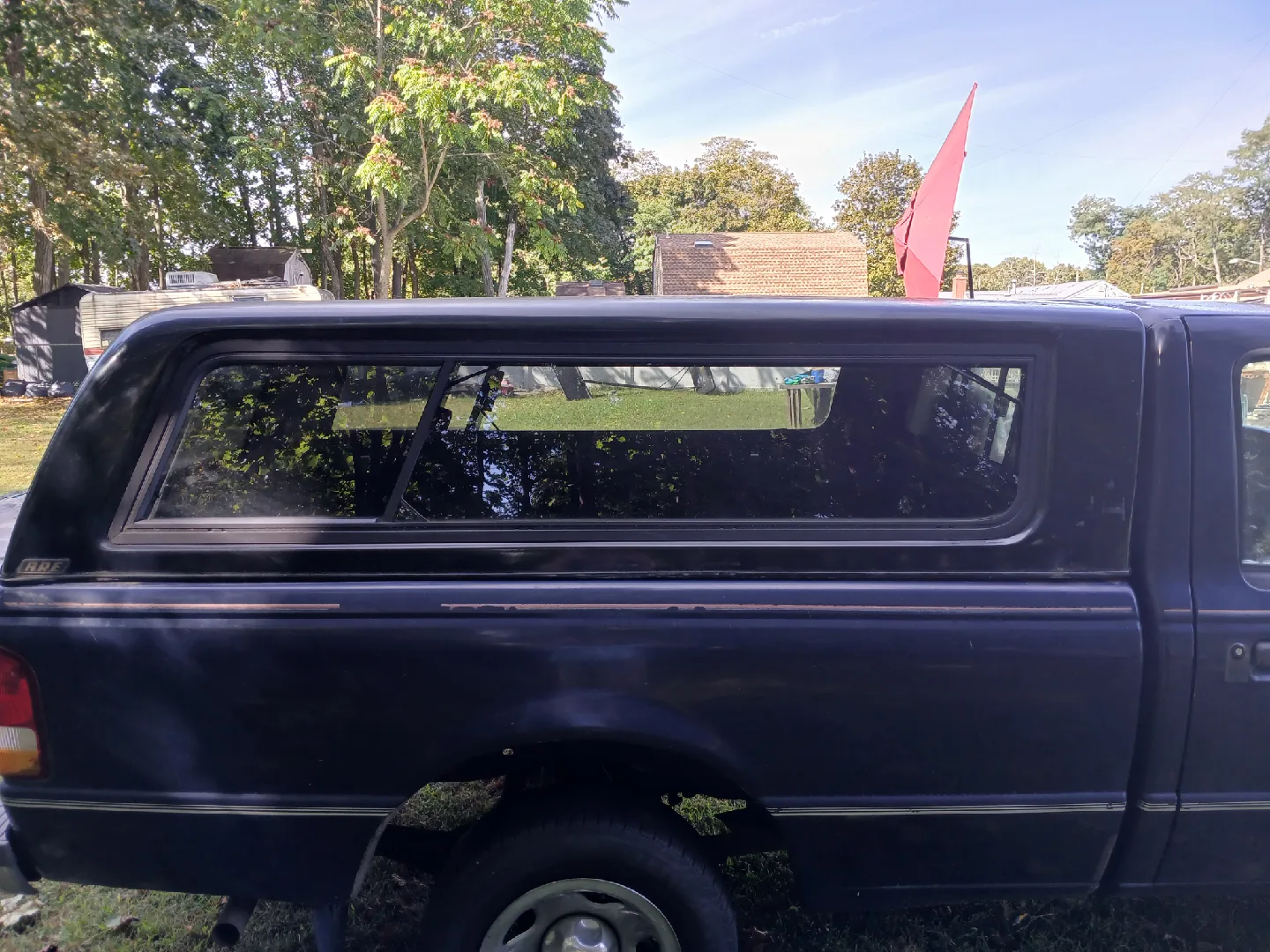 ARE Truck Cap for Ford Ranger image indicator(3)