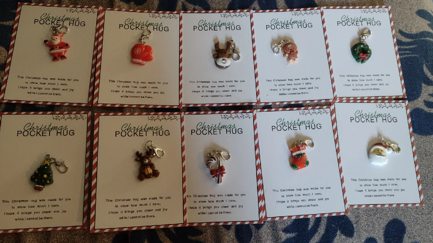 Christmas Pocket Hug Charms thumbnail