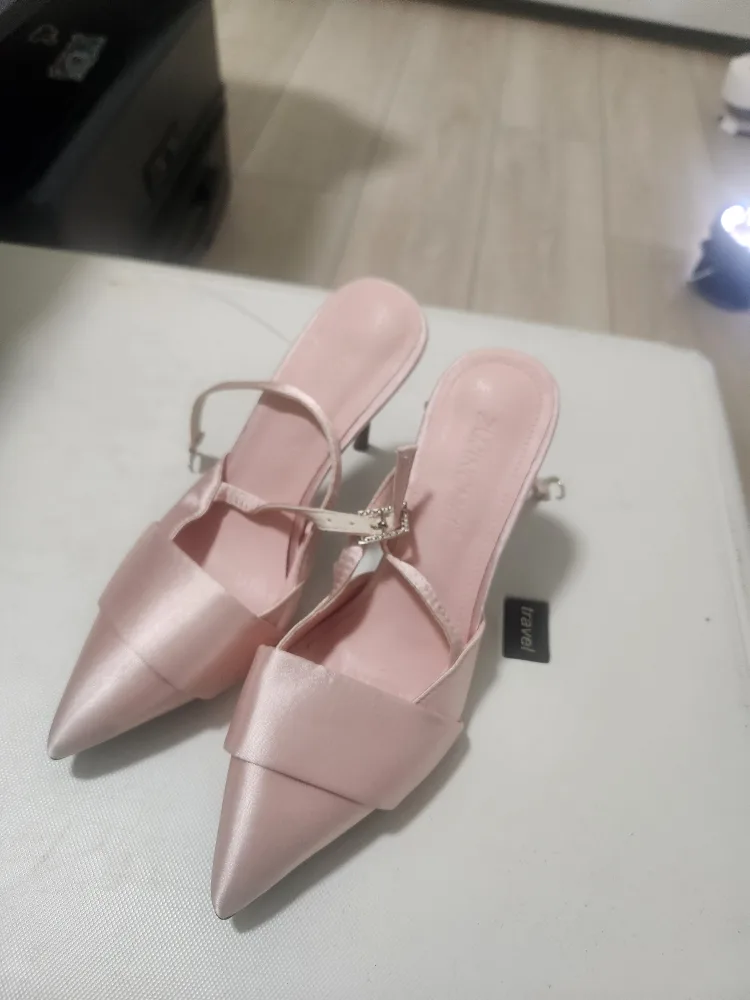 Pink Heels brand new image indicator(6)