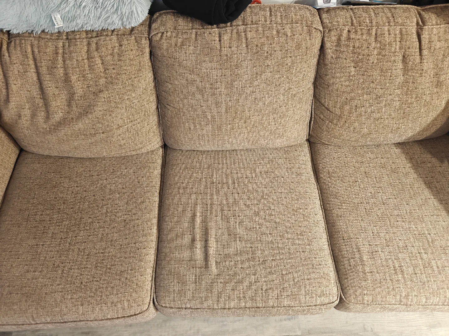 Beige Three-Seat Sofa image indicator(2)