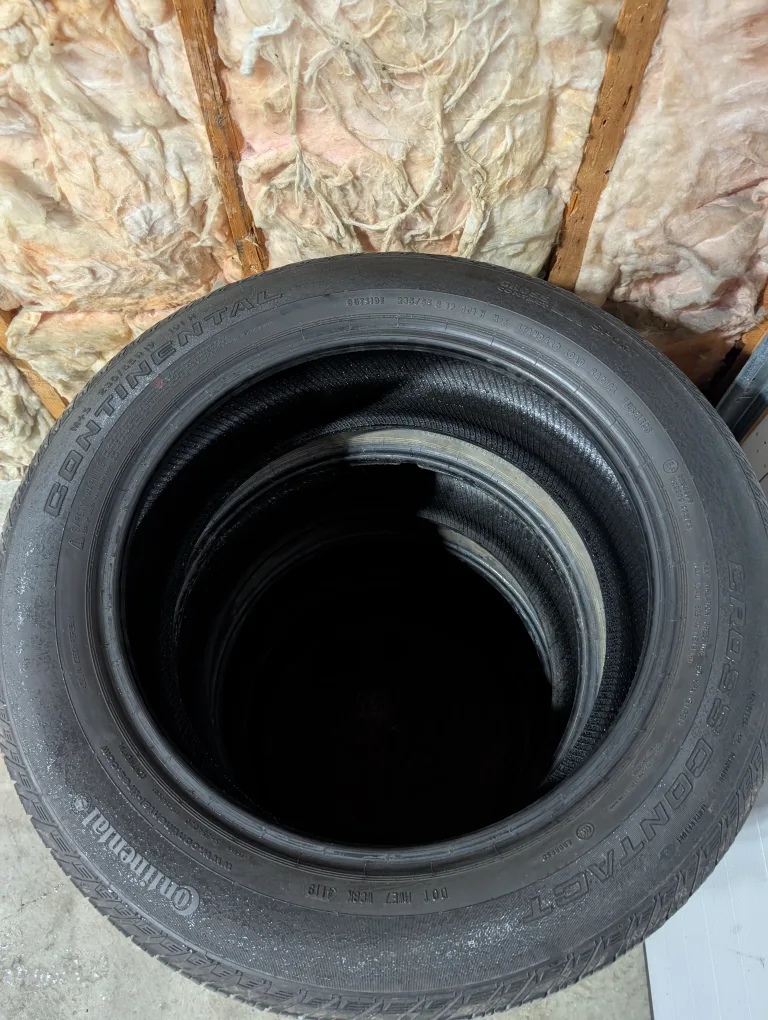 (4)-235/55R19 Continental Cross Contact All Season Tires image indicator(8)