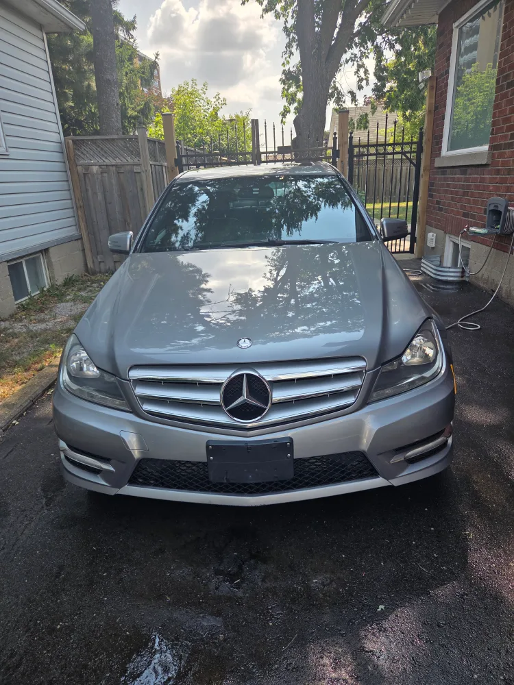 Mercedes-Benz C250 4MATIC image indicator(5)