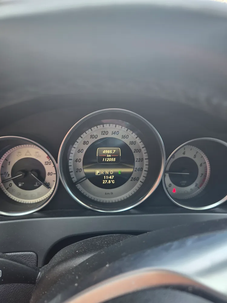 Mercedes-Benz C250 4MATIC image indicator(8)