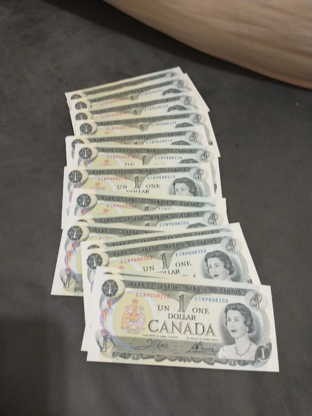 RARE! 100 uncirc.1973 Canada $1 banknotes, consecutive #s 448200 image indicator(8)