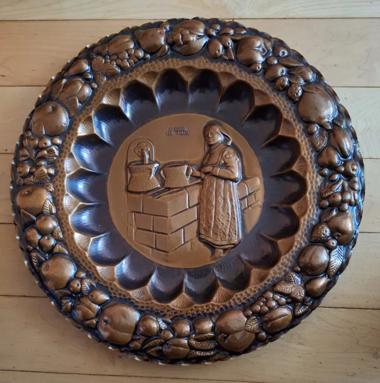 Vintage Italian Large  Copper Wall Plates - Set of 2 image indicator(3)