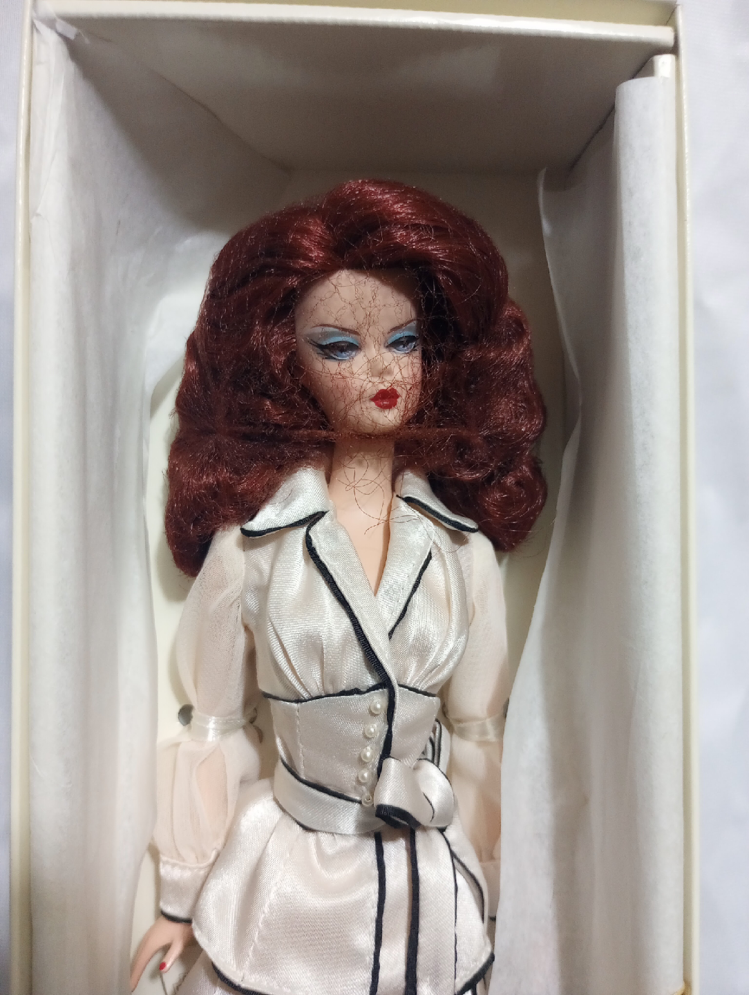 Barbie Fashion Model Collection Suite Retreat Doll - photo 2