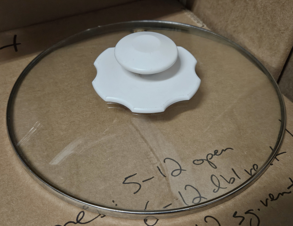 Pot Lid with Handle