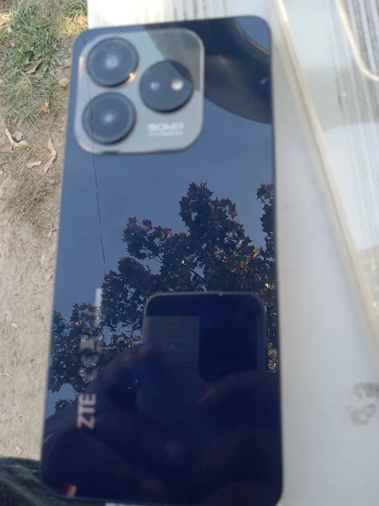 ZTE Model Z2350 Smartphone image indicator(8)