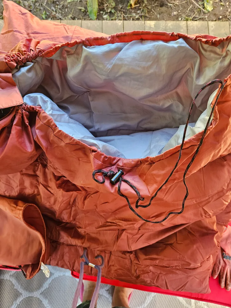 Tera Gear Sleeping Bag - 6ft - Never Used image indicator(2)